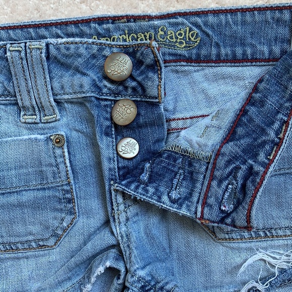 🌸2/20🌸 American Eagle ripped denim shorts - Picture 8 of 8